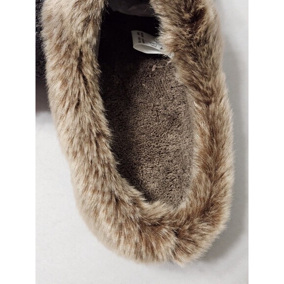 Isotoner Women Smartzone Gel Comfort Technology Red Slippers, Size US 9.5-10 - Picture 5 of 7